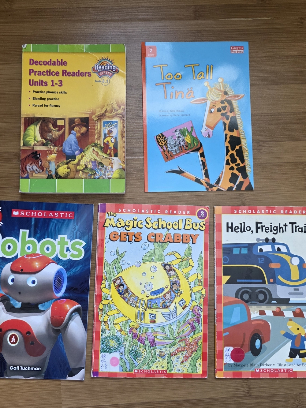 Scholastic Blue Too Tall Tina & Colorful Readers Set
